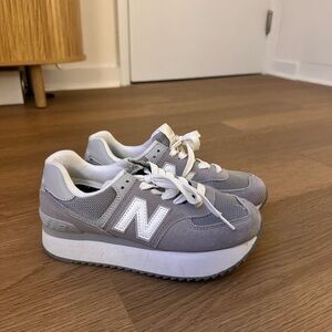 New Balance Classic Gray and White Sneakers